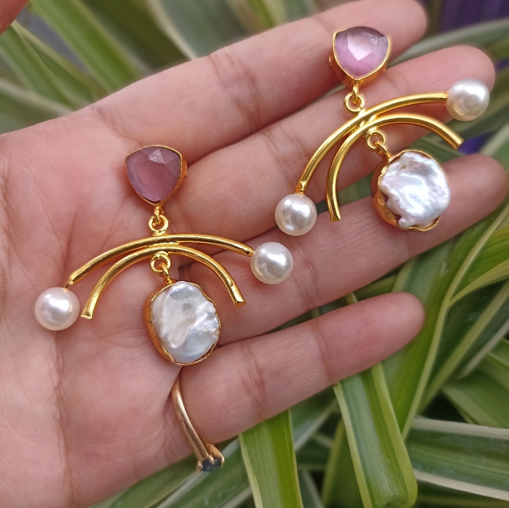 Handmade very beautiful trendy gold platted drop earrings - Picture 4 of 12